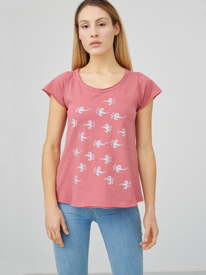 womens_u-neck_lilies_chili_front_inspira