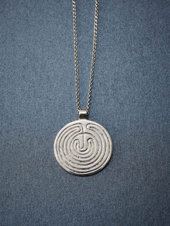 necklace_big-labyrinth_inspira