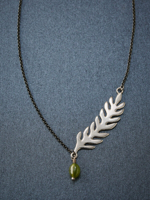 vessonite_alaria_necklace